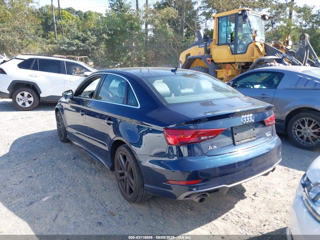 2017 AUDI A3 WAUJ8GFF2H1063685 Photo 2