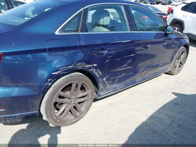 2017 AUDI A3 WAUJ8GFF2H1063685 Photo 5