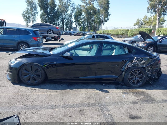 5YJSA1E6XNF477892 Tesla 2022