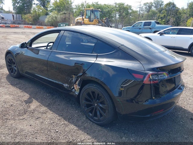 2023 TESLA MODEL 3 5YJ3E1EA1PF581865 Photo 2