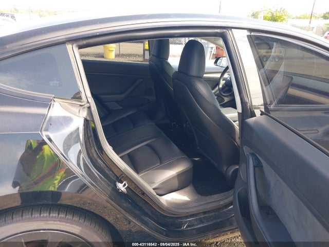 2023 TESLA MODEL 3 5YJ3E1EA1PF581865 Photo 7