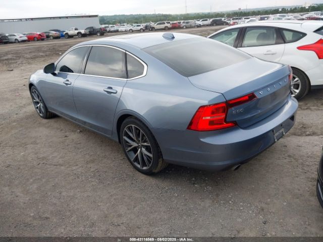 2018 VOLVO S90 LVY982MK1JP020671 Photo 2
