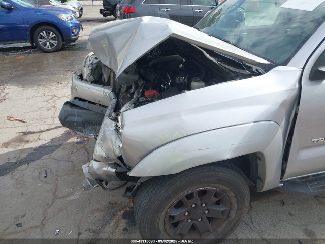 Toyota 2tr-fe 2014 5TFJX4GN5EX035463 Image 17