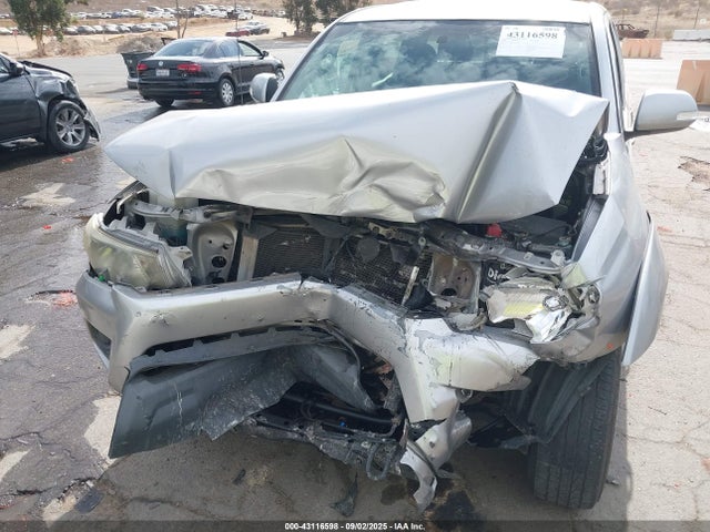 Toyota 2tr-fe 2014 5TFJX4GN5EX035463 Image 18