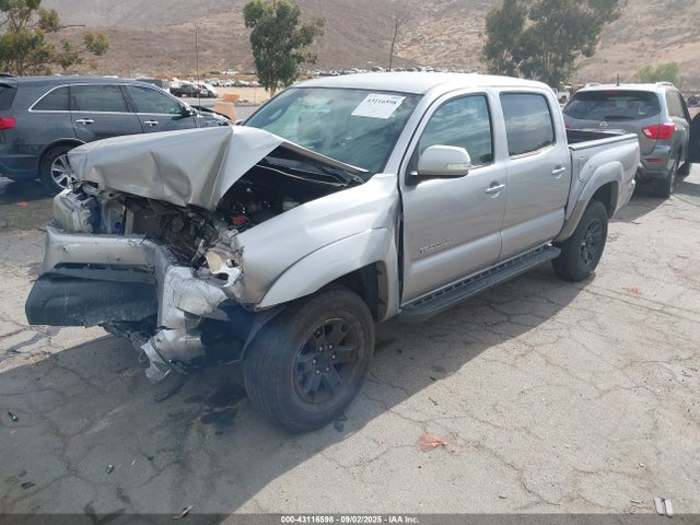 Toyota 2tr-fe 2014 5TFJX4GN5EX035463 Image 2
