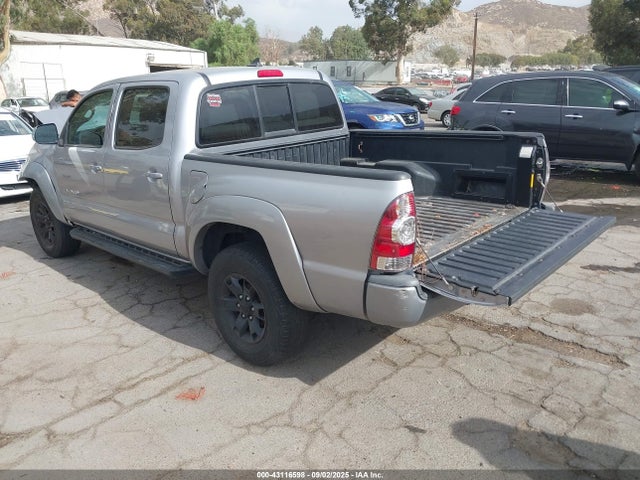 Toyota 2tr-fe 2014 5TFJX4GN5EX035463 Image 3