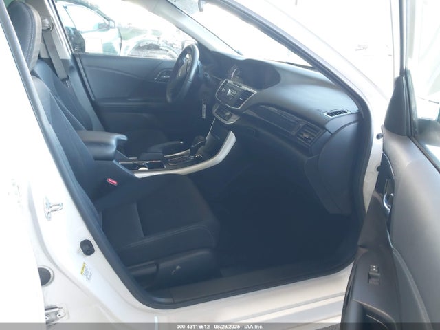 Honda k24w1 2015 1HGCR2F54FA218917 Image 5