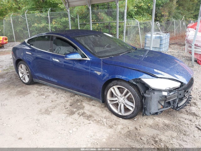 2015 TESLA MODEL S 5YJSA1E29FF118130 Photo 0
