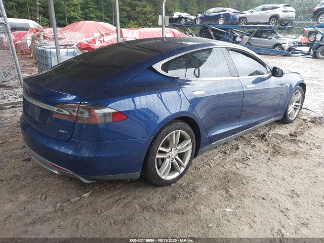 2015 TESLA MODEL S 5YJSA1E29FF118130 Photo 3