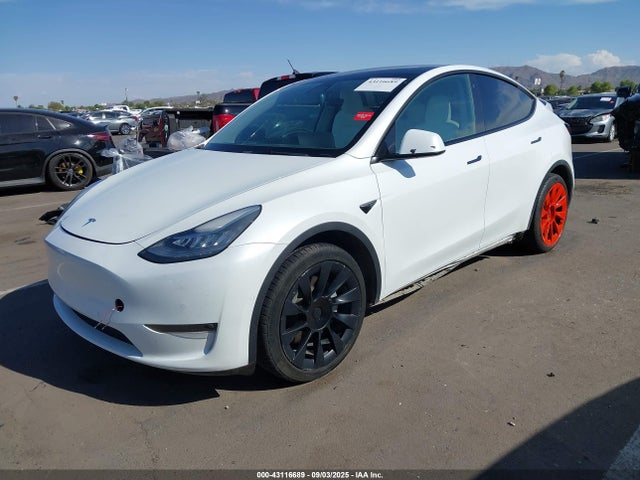 2021 TESLA MODEL Y 5YJYGDEE4MF212398 Photo 1