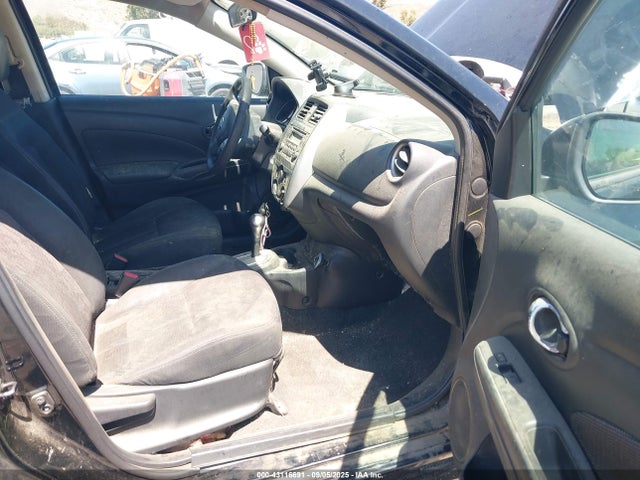 3N1CN7AP9JL875300 Nissan Versa