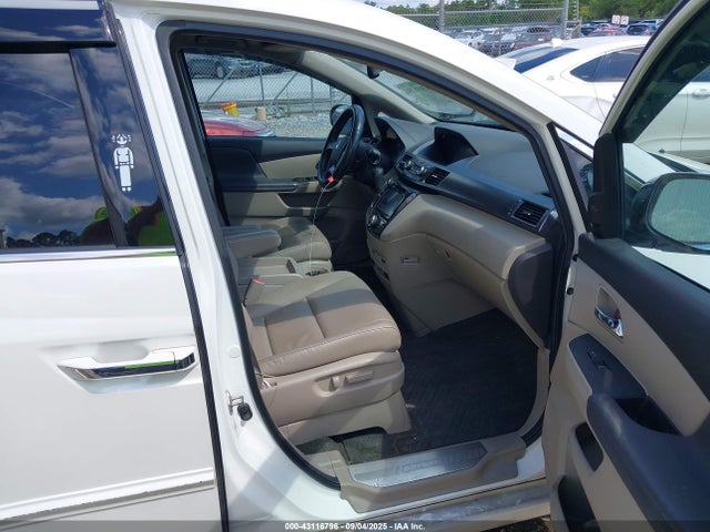 Honda j35z8 2014 5FNRL5H98EB025445 Image 5