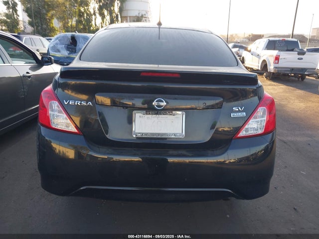 3N1CN7AP2JL871833 Nissan 2018