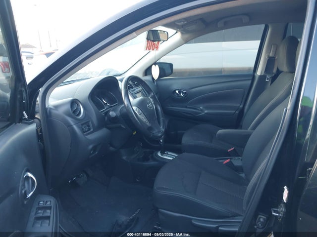 3N1CN7AP2JL871833 Nissan 2018