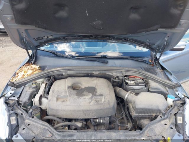 2017 VOLVO XC60 YV440MRU8H2124657 Photo 9