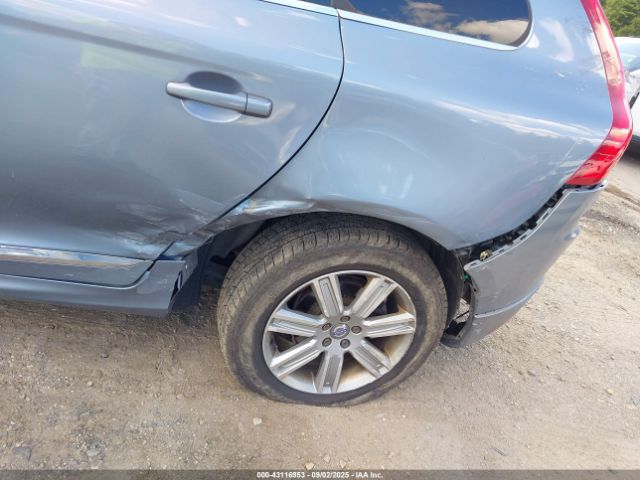 2017 VOLVO XC60 YV440MRU8H2124657 Photo 5