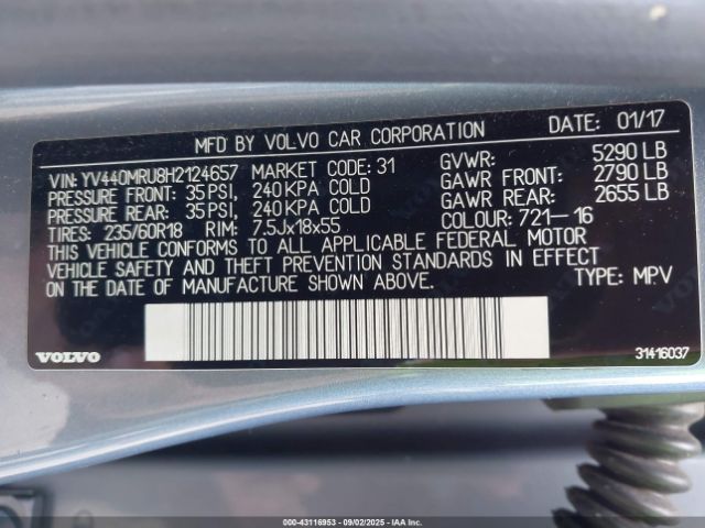 2017 VOLVO XC60 YV440MRU8H2124657 Photo 8