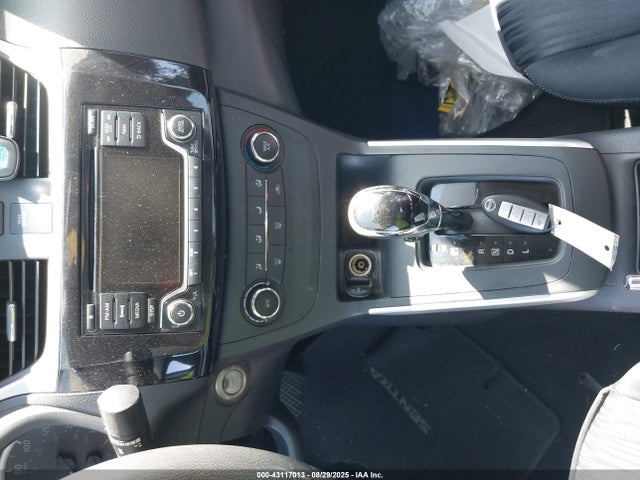 Nissan Sentra 2016 3N1AB7AP4GL659170 Image 11