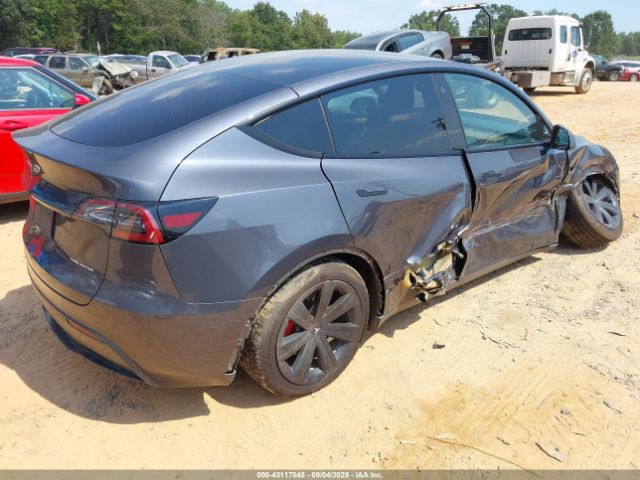 2023 TESLA MODEL Y 7SAYGDEE9PF613842 Photo 3