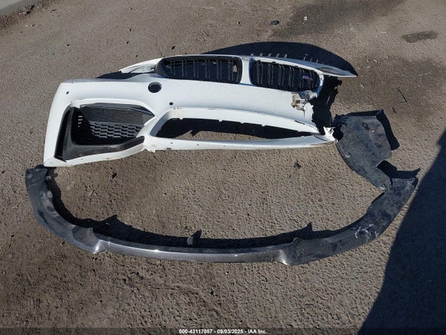 WBS3R9C58FK331638 BMW M4