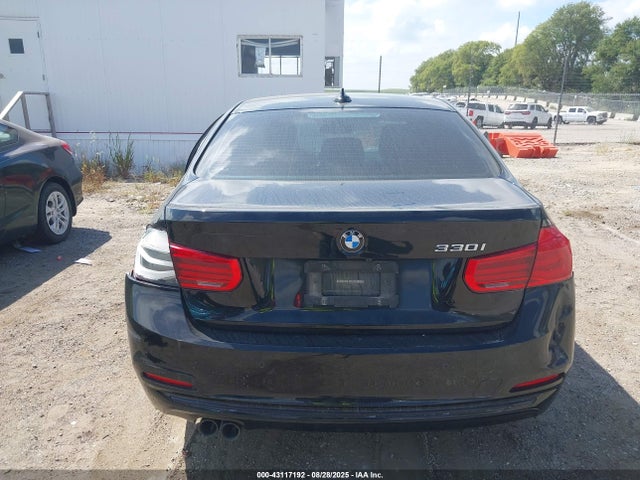 WBA8B9G35HNU53320 BMW 330I