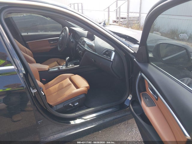 WBA8B9G35HNU53320 BMW 330I