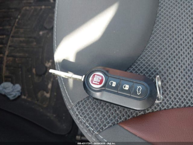 2014 FIAT 500L ZFBCFADH8EZ021704 Photo 10