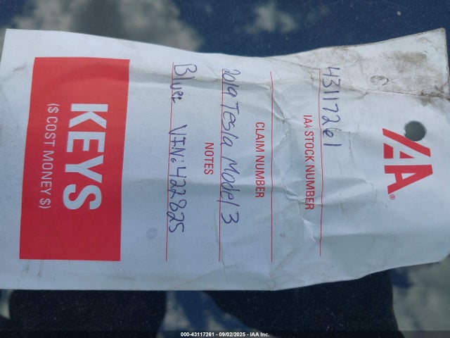 2019 TESLA MODEL 3 5YJ3E1EA5KF422825 Photo 10