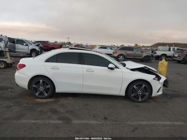 Mercedes-Benz m260 2019 WDD3G4EB9KW005679 Image 13