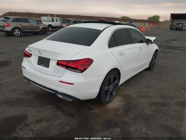 Mercedes-Benz m260 2019 WDD3G4EB9KW005679 Image 4