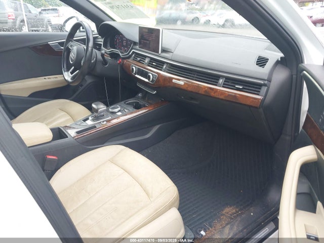 2017 AUDI A4 WAUENAF45HN064957 Photo 4