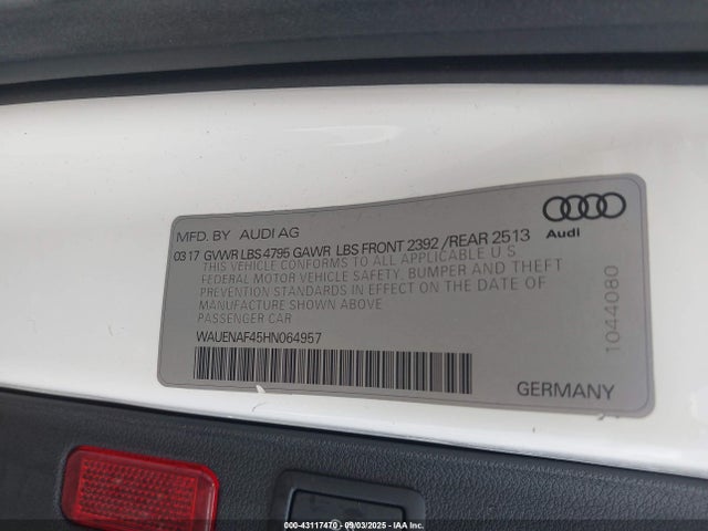 2017 AUDI A4 WAUENAF45HN064957 Photo 8