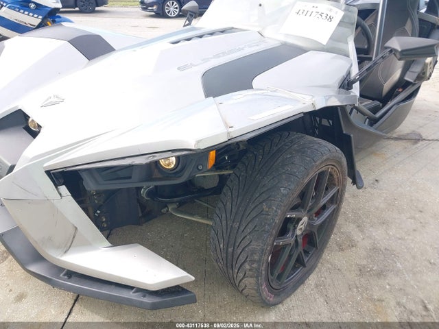 57XAAPFA8G7113424 Polaris Slingshot