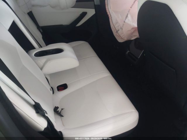 2026 TESLA MODEL Y 7SAYGDEE4TA454820 Photo 7