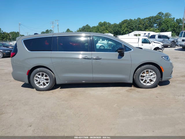 Chrysler Pacifica 2025 2C4RC1BG9SR532306 Image 13