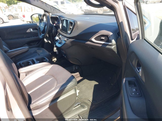 Chrysler Pacifica 2025 2C4RC1BG9SR532306 Image 5