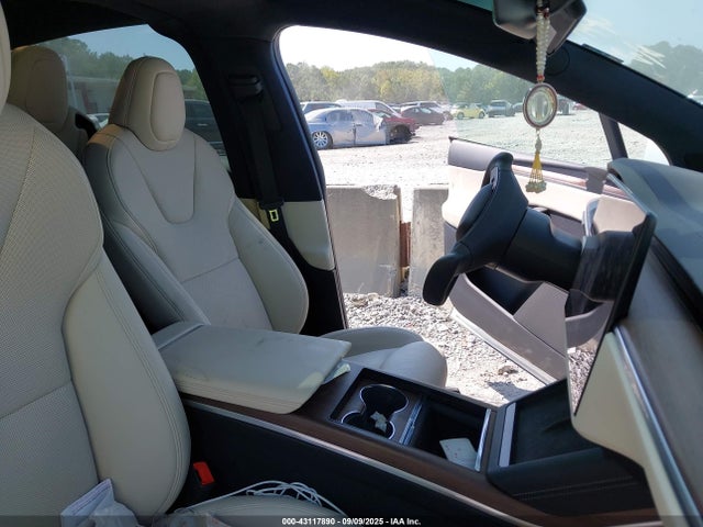 2023 TESLA MODEL X 7SAXCBE57PF369944 Photo 4