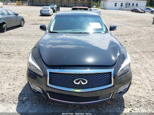 JN1AY1PP0FM170062 Infiniti 2015