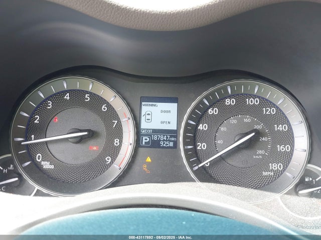 JN1AY1PP0FM170062 Infiniti 2015