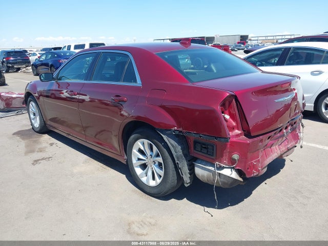 2C3CCAAG2GH135769 Chrysler 300 Limited