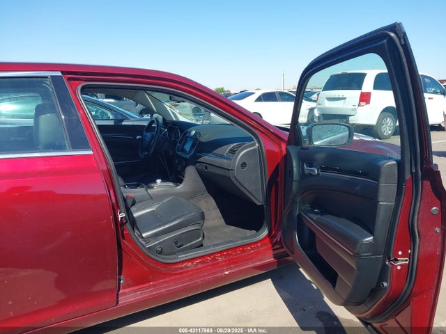 2C3CCAAG2GH135769 Chrysler 300 Limited