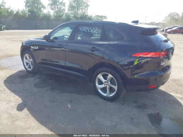 2017 JAGUAR F-PACE SADCJ2BN6HA092076 Photo 2