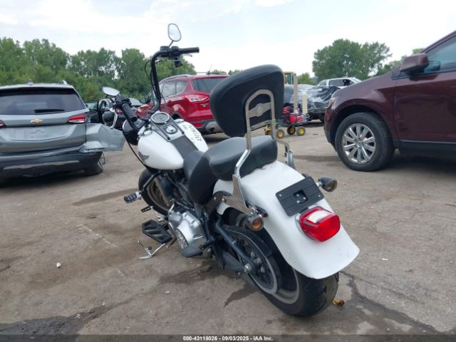 2011 HARLEY-DAVIDSON FLSTFB 1HD1JN510BB028998 Photo 2