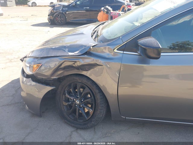 3N1AB7AP8JY240412 Nissan Sentra