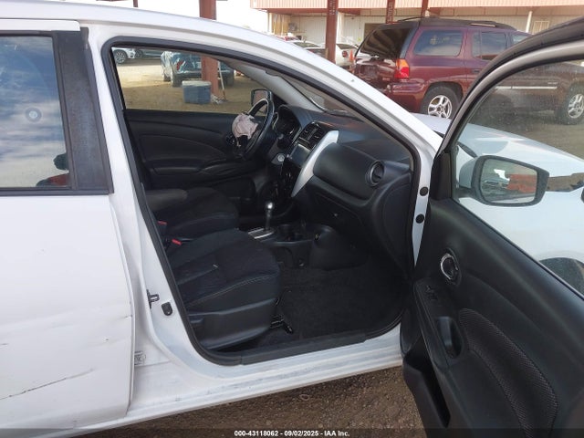 3N1CN7AP7JL878695 Nissan Versa