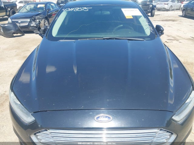 43118075 :رقم المزاد ، 1FA6P0H73G5117453 vin ، 2016 Ford Fusion Se مزاد بيع