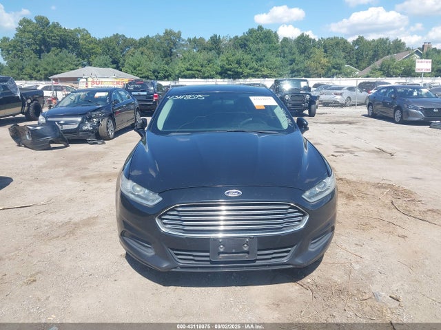 43118075 :رقم المزاد ، 1FA6P0H73G5117453 vin ، 2016 Ford Fusion Se مزاد بيع
