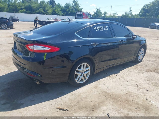 43118075 :رقم المزاد ، 1FA6P0H73G5117453 vin ، 2016 Ford Fusion Se مزاد بيع