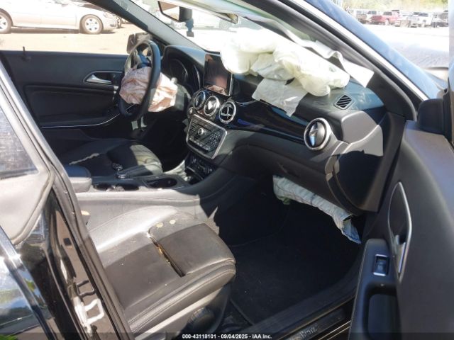 2016 MERCEDES-BENZ CLA 250 WDDSJ4GB3GN391457 Photo 4
