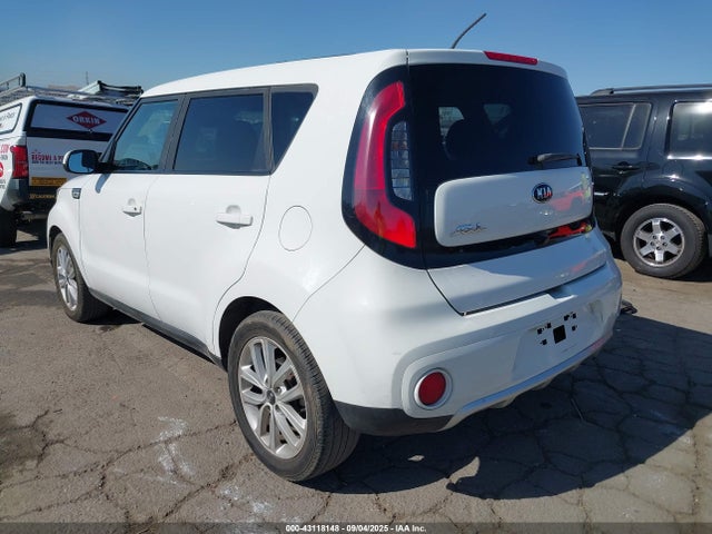 KNDJP3A52J7625116 KIA g